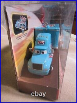 2017 Disney Pixar Cars Ponchy Wipeout's Hauler Bumper Save Rig