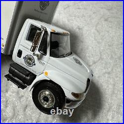 First Gear 1/34 International 4400 DT466 Interstate Lumber Truck 19-3641