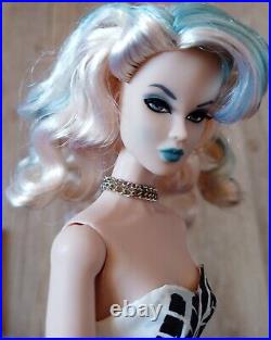 Integrity Toys 2013 Dynamite Girls Dead In Her Tracks Dani Complete