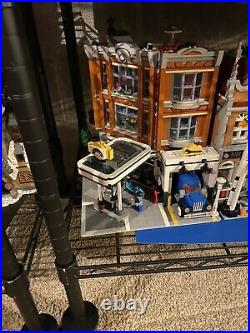 LEGO Creator Expert Corner Garage Set Modular (10264) 100% Complete without Manual