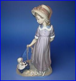 Lladro Girl With Toy Wagon 5044