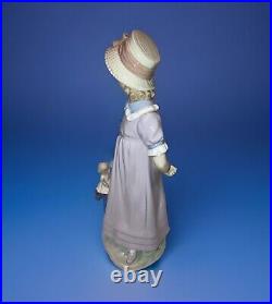 Lladro Girl With Toy Wagon 5044