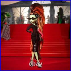 Mattel Creations. Off-White? Monster High. ELECTRA MELODY Doll. Ships Free