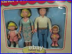 NEW Fisher Price Loving Family Dream Dollhouse FAMILY SET MOM DAD BABY GIRL 1997