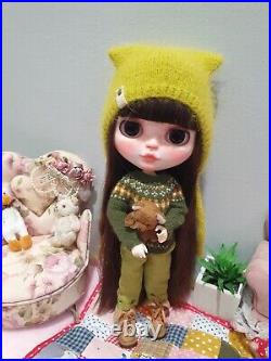 Ooak custom blythe doll