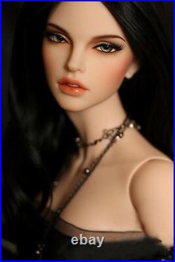 Resin Figures toys gitfs BJD Fashion Girl Free Eyes and Face Up -Peach skin