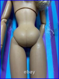 The Dynamite Girls Aria Doll 2nd Wave Integrity Toys 2008 with Box / COA / Stand